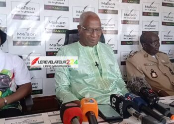 KANKAN: le Premier ministre Bah Oury salue le rôle des médias dans la réussite du référendum
