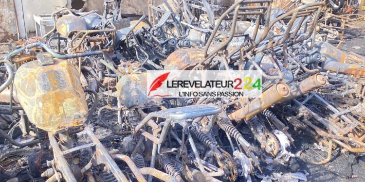 Cosa : un incendie ravage quatre véhicules et une vingtaine de motos dans une station-service