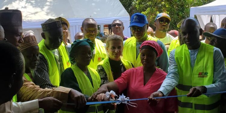 Hôpital régional de Kindia : le ministre de la santé inaugure la centrale d&rsquo;oxygène