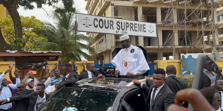 Présidentielle 2025: le Général Mamadi Doumbouya dépose sa candidature à la Cour suprême