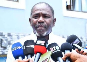 Présidentielle du 28 décembre : l’Union sacrée des forces vives se range derrière le candidat Mamadi Doumbouya