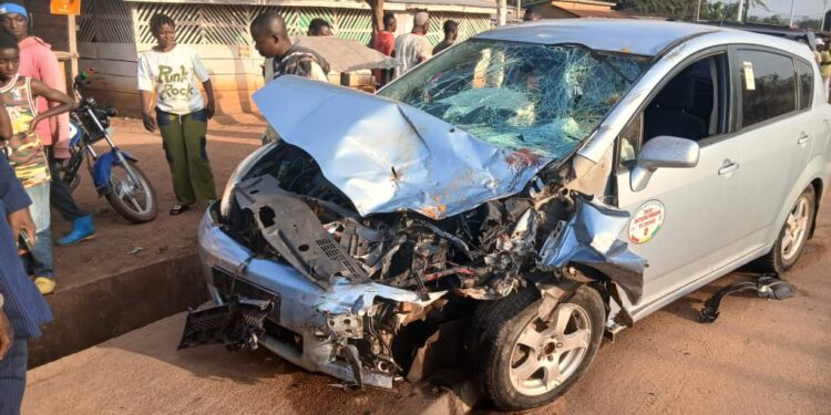 URGENT – Kissidougou : un enseignant, sa femme et leur enfant périssent dans un accident de la circulation