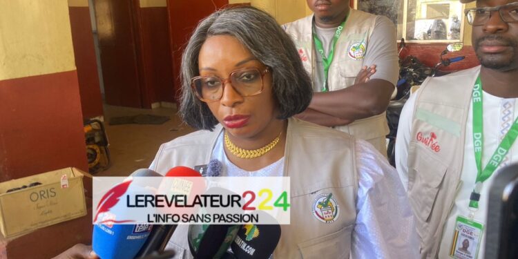 Présidentielle en Guinée : la Directrice générale des élections salue un scrutin apaisé à Conakry