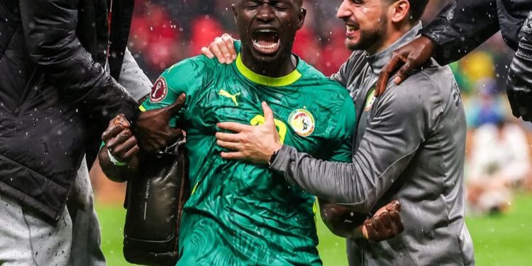 Sacre héroïque du Sénégal : les Lions de la Teranga domptent le Maroc au bout du chaos