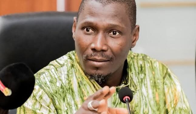Présidence de la République : Mamadi Doumbouya renforce son équipe de conseillers (Décret)