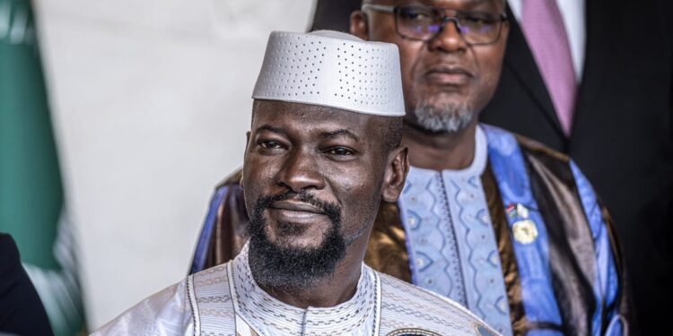 Présidence de la République : Mamadi Doumbouya renforce son équipe de conseillers (Décret)