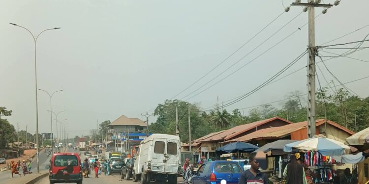 Attention au retour des encombrants physiques sur les mêmes emprises routières à Conakry (Par Balla Moussa Konaté)