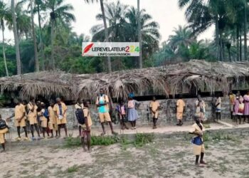 Kanfarande : à Kapsine, les élèves suivent les cours dans des conditions très difficiles