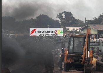 Dixinn : des jeunes de Hafia 1 protestent contre la gestion des déchets à Kénien