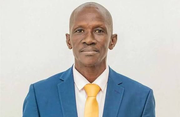 Finances Publiques : les établissements publics, un gouffre de 6 000 milliards GNF, alerte Dr. Makanéra Kaké