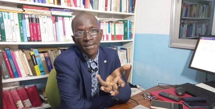 Crise de liquidité en Guinée : l’économiste Alhassane Makanera Kaké préconise une « injection monétaire contrôlée »