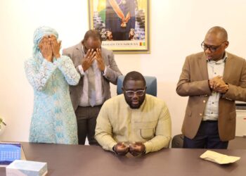 Société Navale Guinéenne : Daouda Conté succède officiellement à Doussou Nabé