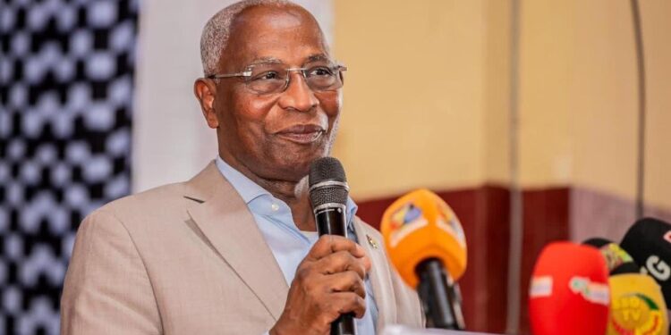 Décès du Grand Imam de Kankan : le Premier ministre Amadou Oury Bah rend hommage à une figure de foi et de cohésion