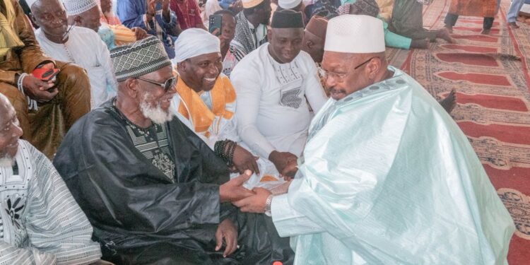KANKAN – Dernier hommage au grand imam Bangaly Kaba : un homme de foi salué par Dr Ousmane Kaba
