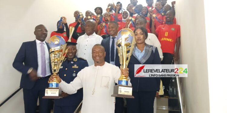 Handball : les équipes cadettes et juniors présentées au ministre Cellou Baldé