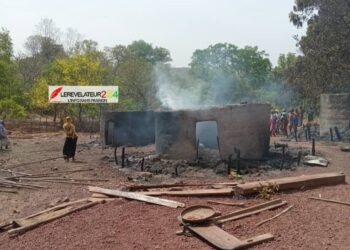 TOUGUE : un incendie ravage un village entier à Kouratonguo