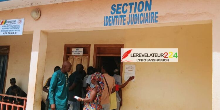 KISSIDOUGOU : le commissariat central annonce la réception de 1336 cartes d’identité biométriques pour les citoyens