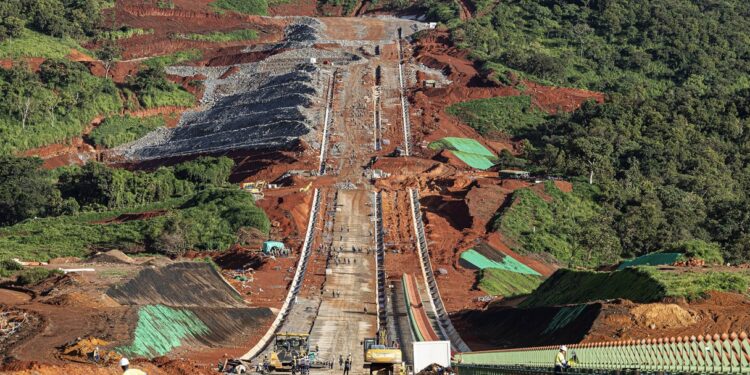 Le Projet Simandou est-il un Catalyseur de Croissance en Guinée ?