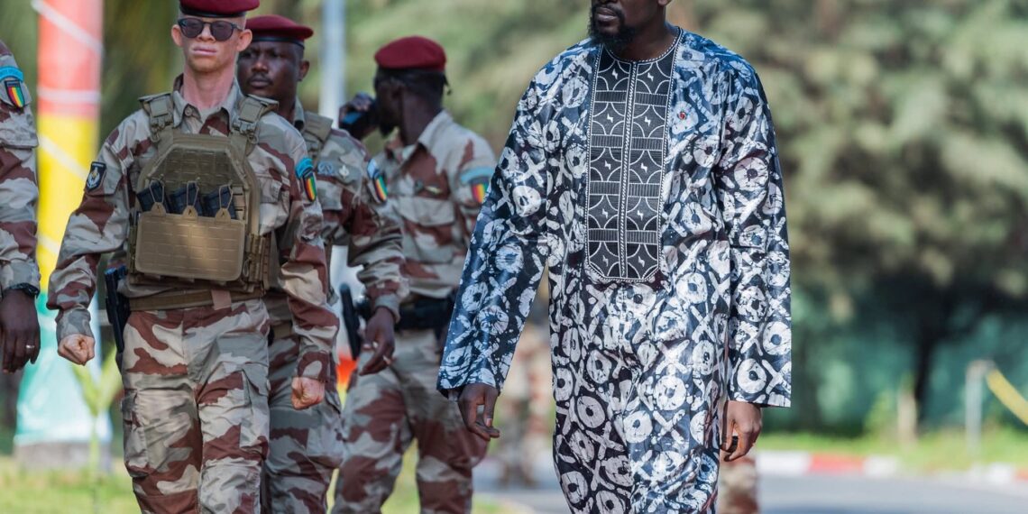 Conakry : le Général Mamadi Doumbouya s&rsquo;indigne de l&rsquo;insalubrité et ordonne le déploiement de l&rsquo;armée