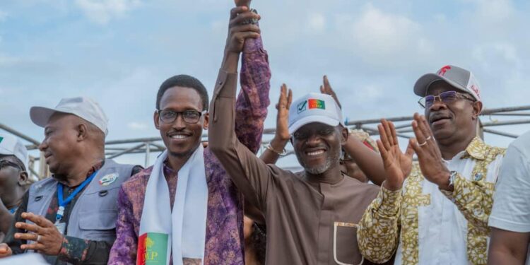 Meeting de proximité à Gbessia Port 1 : Honorable Souleymane Dounoh KEITA, un leader mobilisateur !