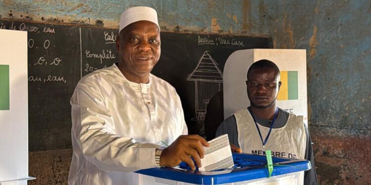 ​Double scrutin en Guinée : la DGE prolonge exceptionnellement le scrutin jusqu&rsquo;à 19h30