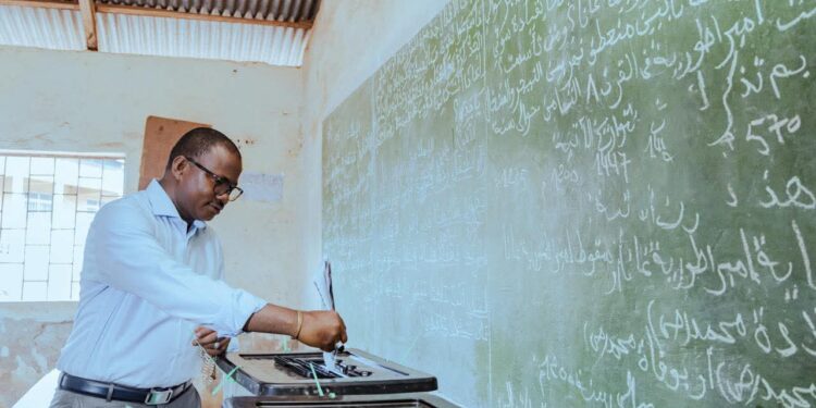 Double scrutin du 31 mai : Dr. Dansa Kourouma a voté à Coyah