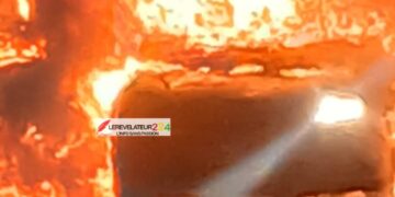 SIGUIRI : un véhicule prend feu en pleine circulation