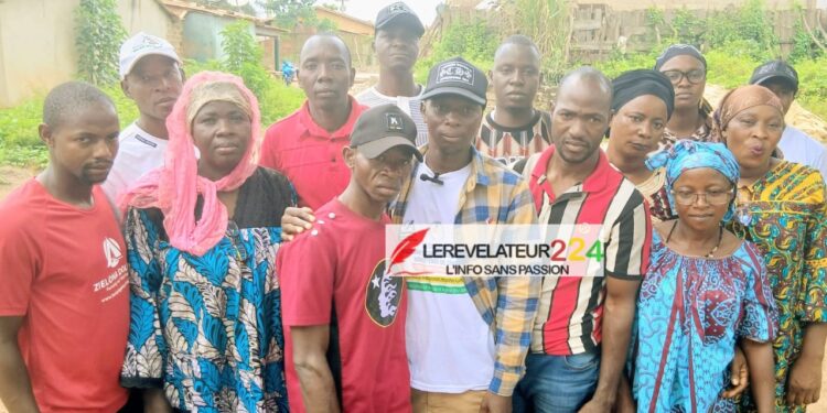 KINDIA : Le Ministre Cellou Baldé visite le Stade préfectoral Fodé Fissa, en rénovation 