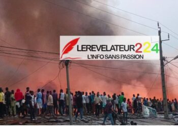 URGENT : Un gigantesque incendie ravage le grand marché de N&rsquo;Zérékoré, les secours sur place