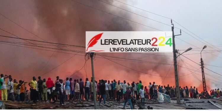 URGENT : Un gigantesque incendie ravage le grand marché de N&rsquo;Zérékoré, les secours sur place