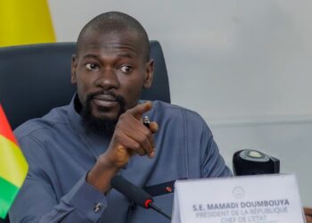 Souveraineté minière : Mamadi Doumbouya interdit l&rsquo;exportation de l&rsquo;or brut et impose le raffinage local via « Nimba Gold Refinery »