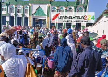 Conakry : le pylône de Radio Familia FM s&rsquo;effondre après un violent orage, la station refuse de se taire