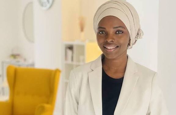 Hadja Idrissa Bah, plus jeune députée de la nouvelle législature : ‘’Je ne pouvais pas rester les bras croisés’’