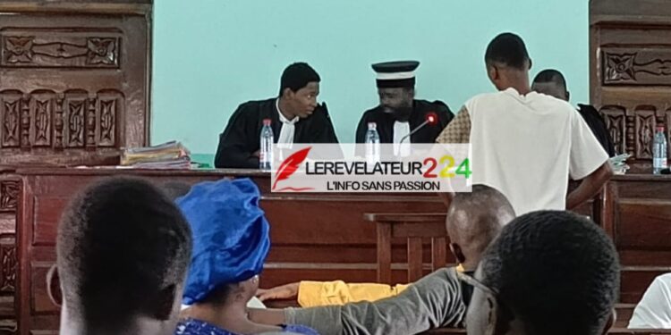 KAMSAR : plus d’un milliard dans les caisses de la commune, le maire Sékou Oumar Sylla fait le point devant les conseillers