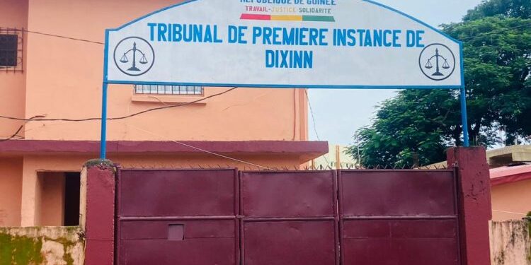 TPI de Dixinn : un faux gendarme condamné à un an de prison ferme pour usurpation de titre et d’uniforme