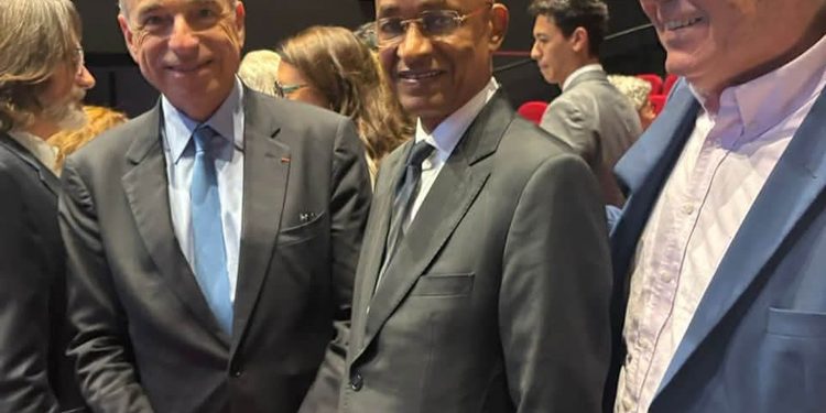 Diplomatie et Réflexion : Cellou Dalein Diallo au cœur de la 21ᵉ édition du Forum du Futuroscope en France