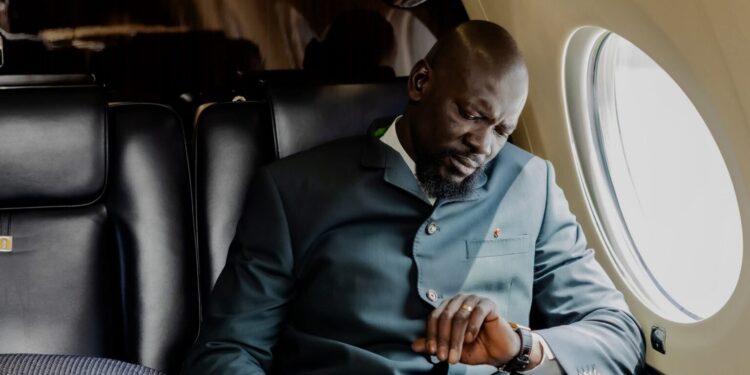 Fin des vacances présidentielles: Mamadi Doumbouya de retour à Conakry ce vendredi