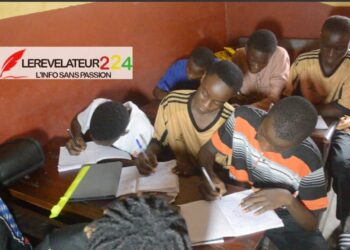 Conakry : des élèves profitent des grandes vacances pour renforcer leurs acquis