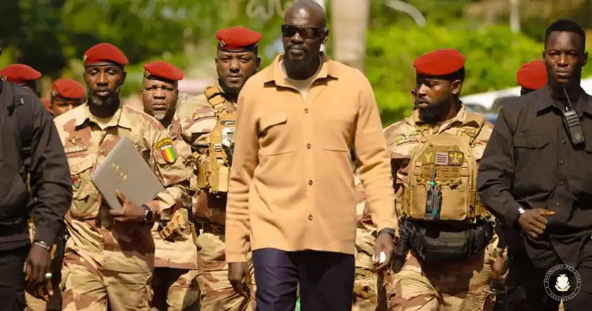Décret: Mamadi Doumbouya nomme Omar Keïta à la tête de l’Aviation civile guinéenne