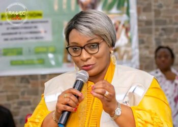 Djénabou Touré à la tête du MATD : Une lueur d&rsquo;espoir pour le progrès économique des collectivités territoriales en Guinée (Par Oumar THIAM)