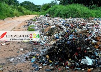 KISSIDOUGOU : la décharge de Songbô déborde, la route de Yombirô menacée par les ordures