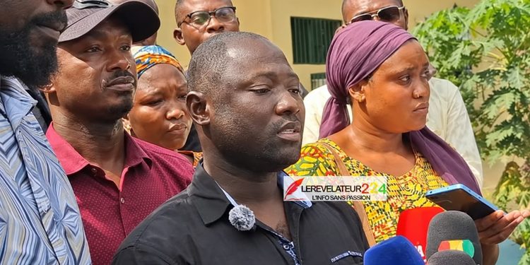 Éducation : les enseignants contractuels non retenus de Conakry menacent de boycotter les cours