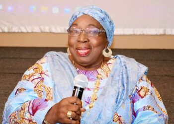 Hommage à feue Hadja M’mahawa Bangoura, première femme ministre des Affaires étrangères de la République de Guinée