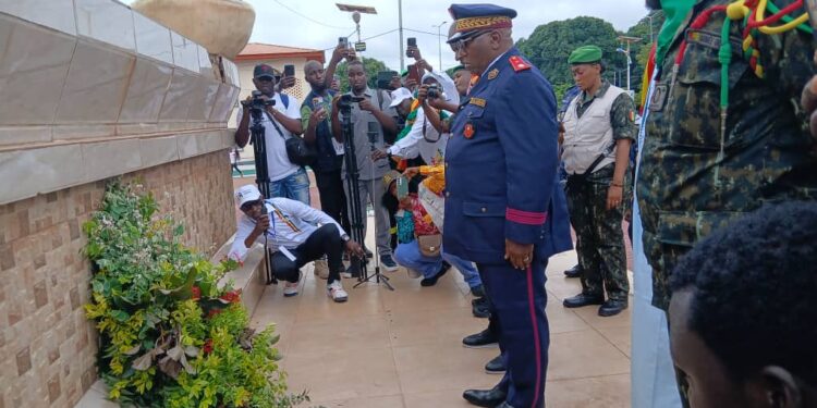 KANKAN: une forte mobilisation à la place des Martyrs pour le 68ᵉ anniversaire de l’indépendance de la Guinée