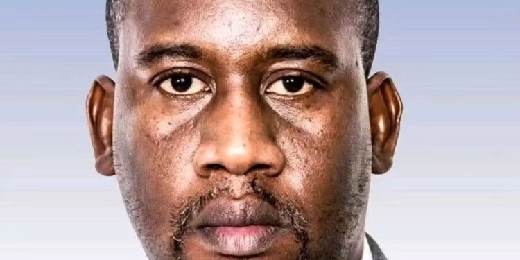 Dernière minute: Aliou Bah gracié par le président Mamadi Doumbouya