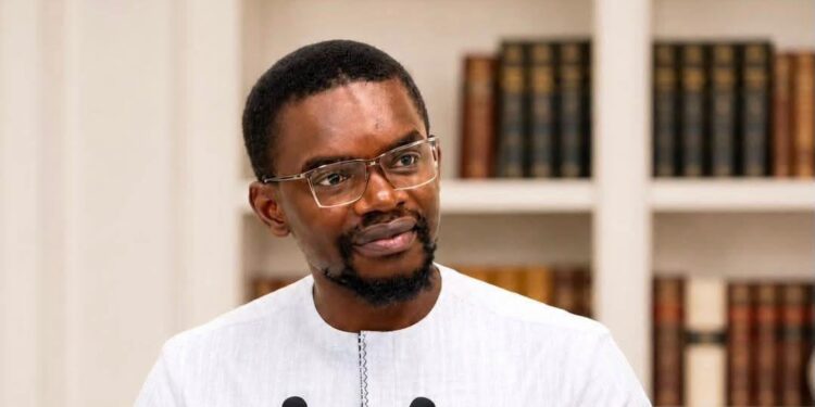 Guinée : sans médicaments accessibles, la couverture sanitaire universelle restera un idéal (Par Dr. Karamo Kaba)