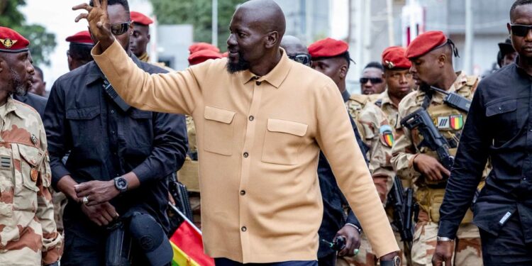 Guinée : Doumbouya fixe les dates des élections régionales et sénatoriales
